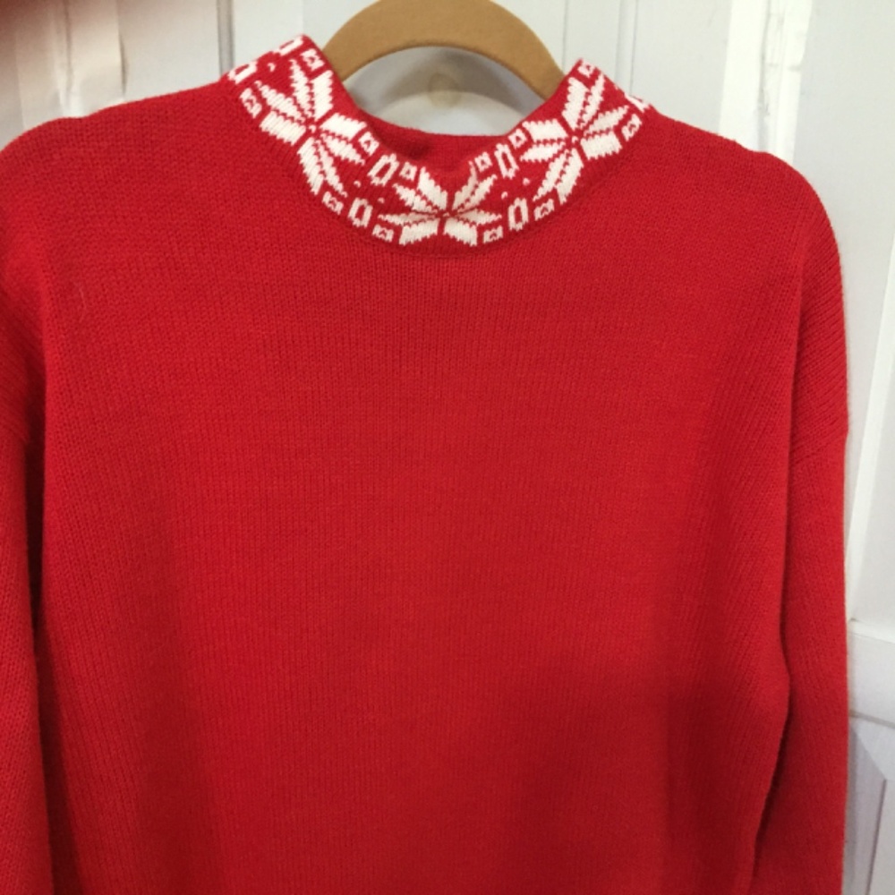 Red Snowflake Women's Sweater - Picture 4 of 15